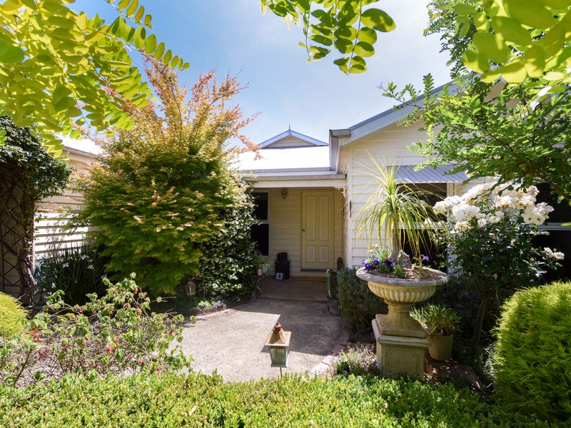 4 Scenic Court, Mount Martha, VIC 3934