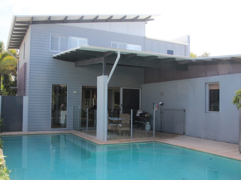 32 Boardrider Cres, Mount Coolum, QLD 4573