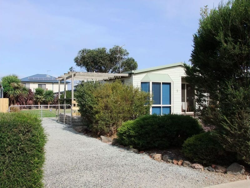 5 Phillip Island Road, Sunderland Bay, Vic 3922