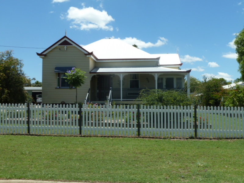 26 Mocatta Street, Goombungee, QLD 4354