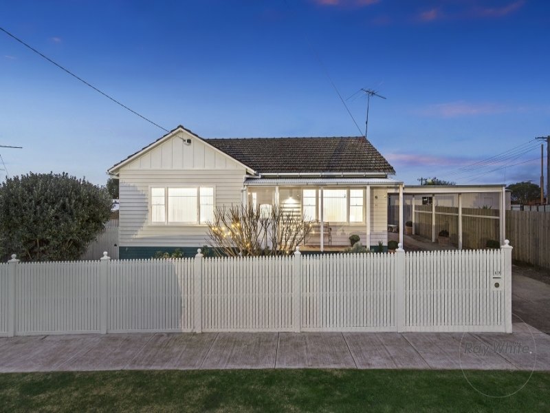 17 Currier Street, Breakwater, VIC 3219