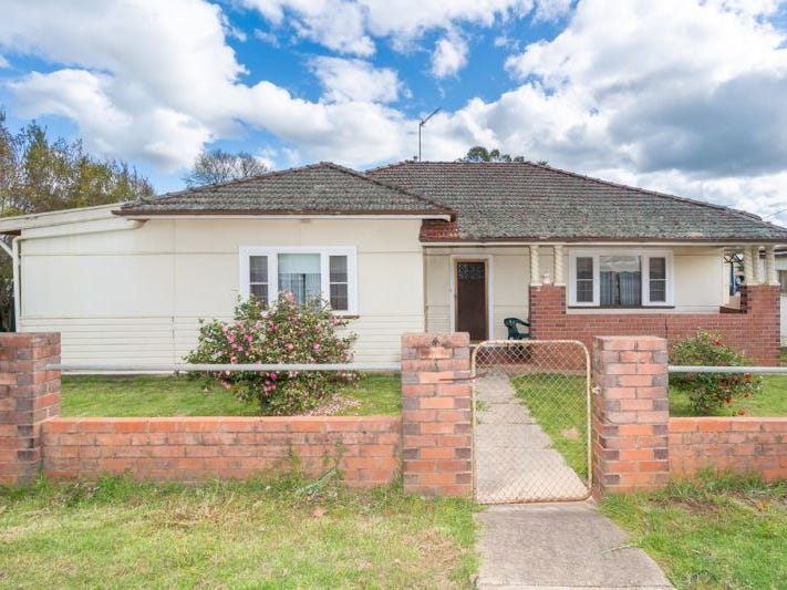 2 Bent Street, Tarcutta, NSW 2652 Property Details