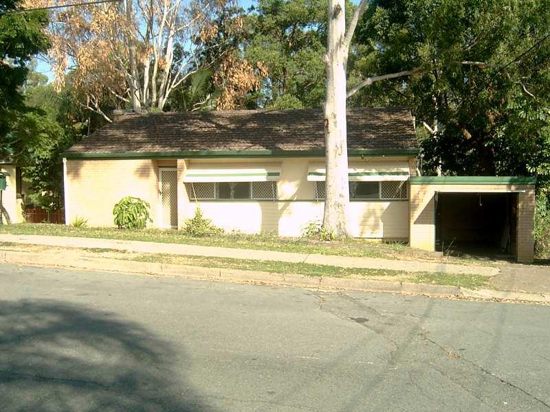 25 Avenue, Springwood, QLD 4127