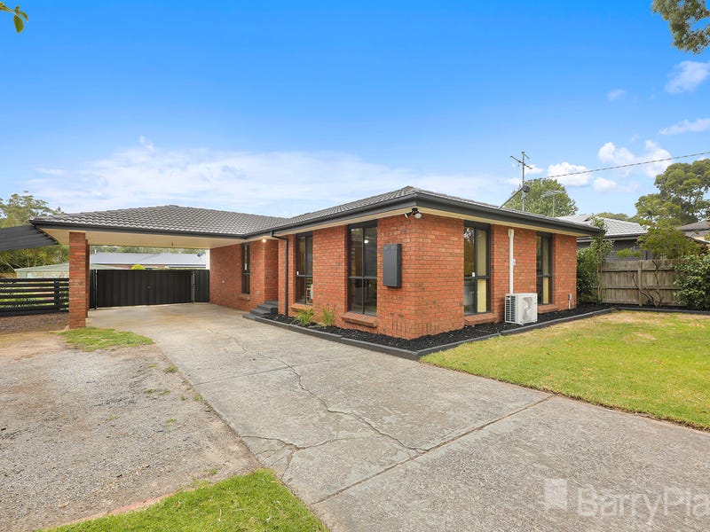 11 Wood Street, Drouin, Vic 3818 - Property Details