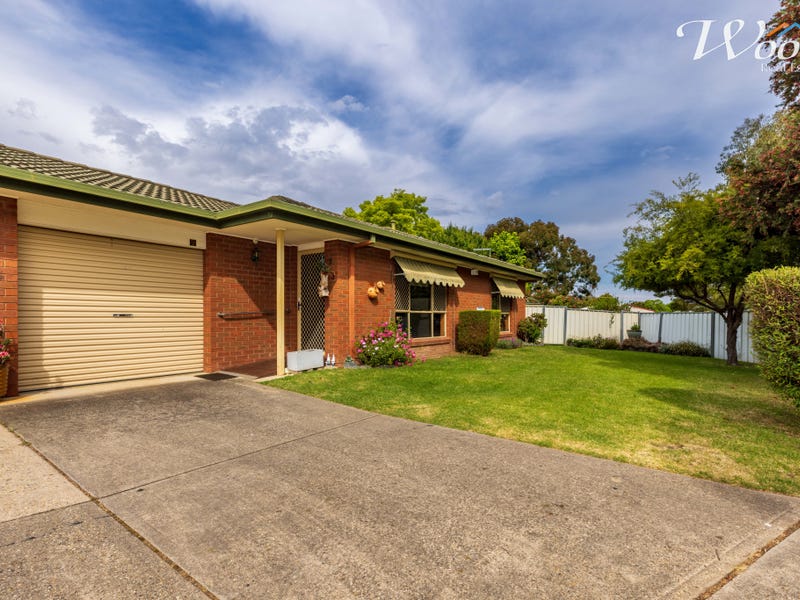 2/15 Neptune Dr, Lavington, NSW 2641 Property Details