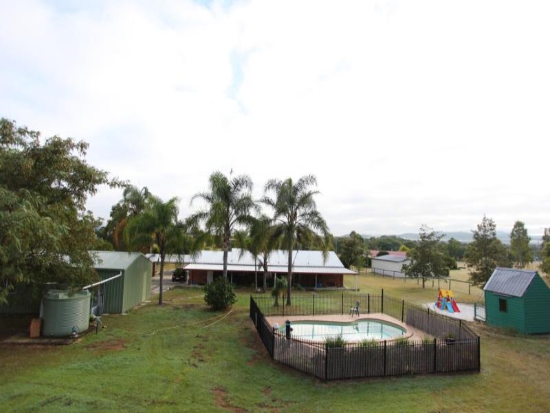 16 Roland Crt, Peak Crossing, Qld 4306 Property Details