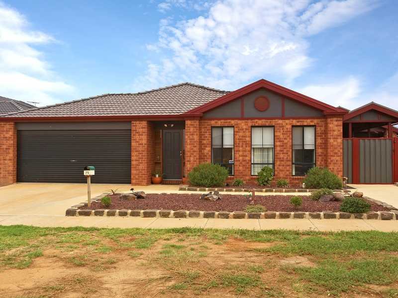 75 Archer Drive, Kurunjang, VIC 3337