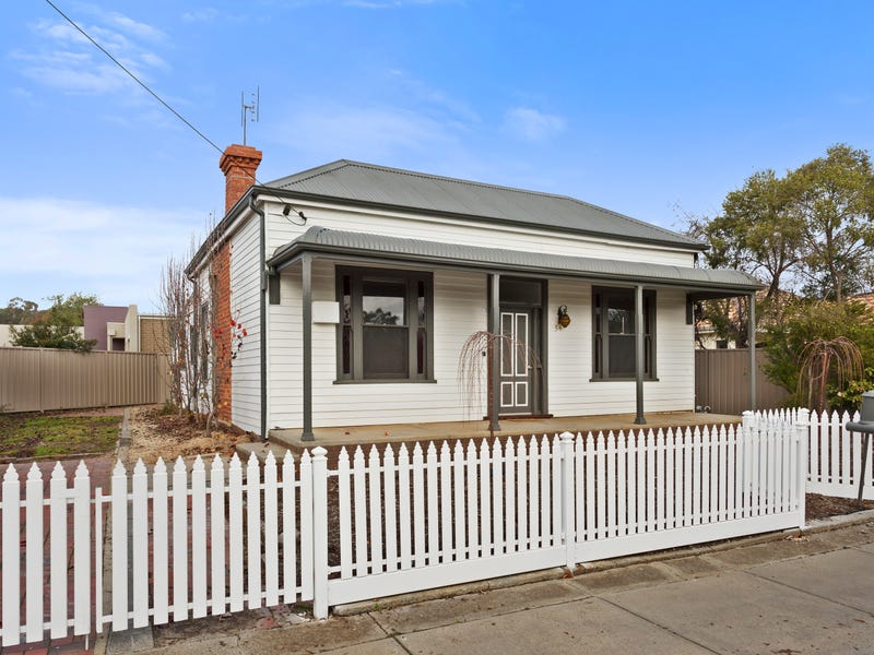 34 Raglan Street, White Hills, VIC 3550