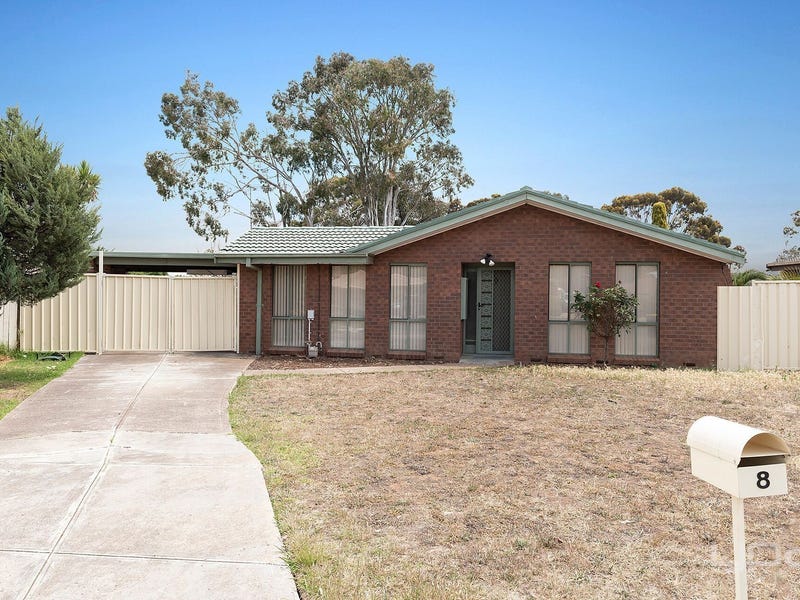 8 Henley Place, Melton West, VIC 3337
