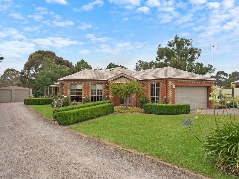 8 Egan St, Timboon, Vic 3268 Property Details