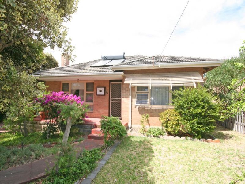 34 Lamond Street, Melville, WA 6156 Property Details