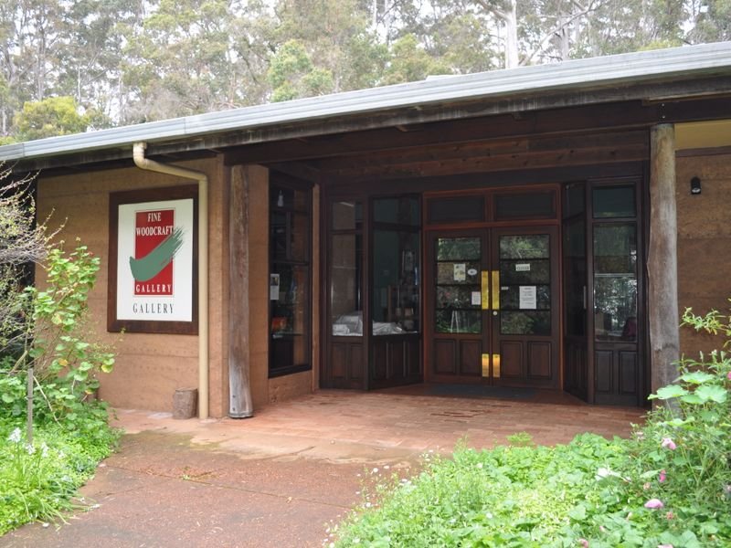 6 Dickinson Road, Pemberton, WA 6260 Property Details