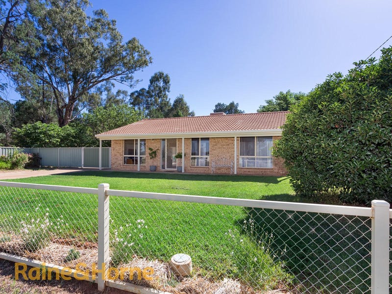 127 Mirrool Street, Coolamon, NSW 2701 Property Details