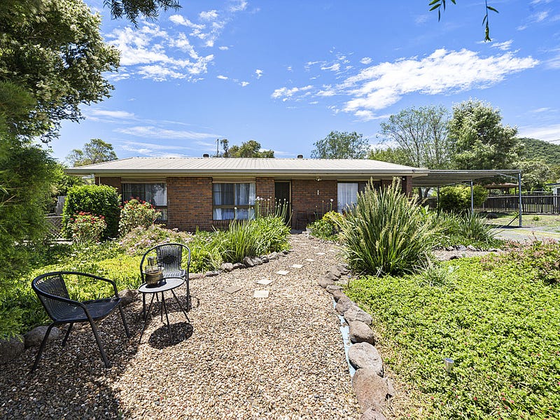 50 Gowrie Street, Kingsthorpe, Qld 4400 Property Details