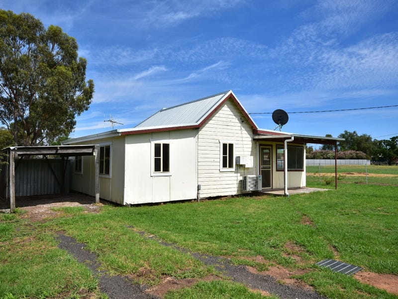 9 Marchant Street, Mendooran, NSW 2842 House for Rent