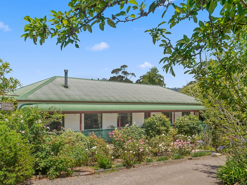 2 Marchmont Drive, Mittagong, NSW 2575 House for Sale