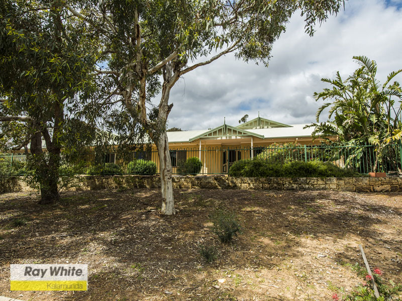 7 Robertson Road, Gooseberry Hill, WA 6076