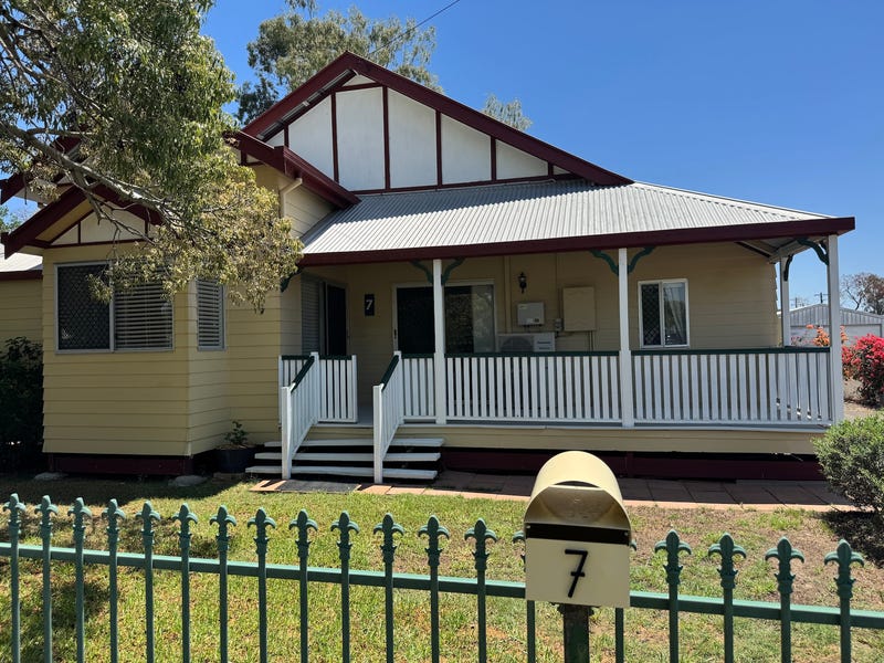7 May Street, Roma, QLD 4455 - realestate.com.au
