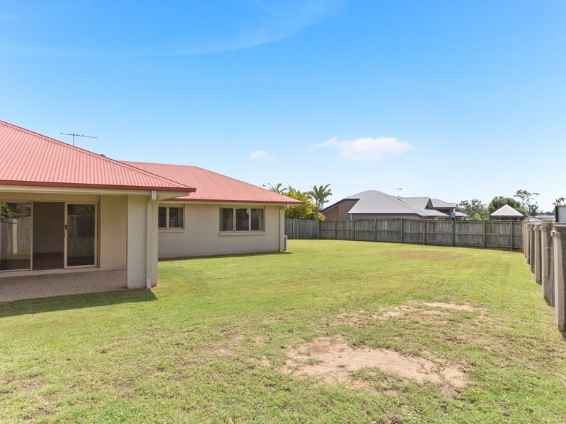 15 Mcauley Cres, Augustine Heights, QLD 4300