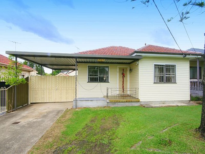 26 Tennyson Road, Greenacre, NSW 2190