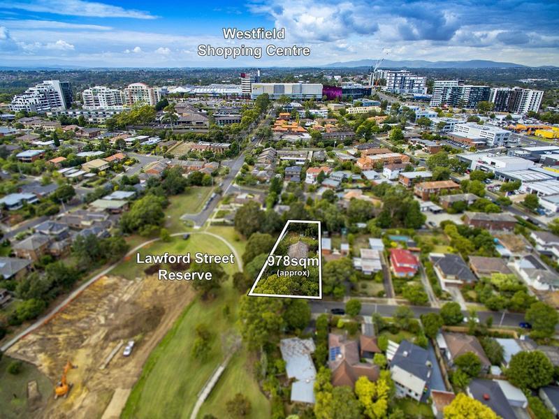 24 Bayley Grove, Doncaster, VIC 3108