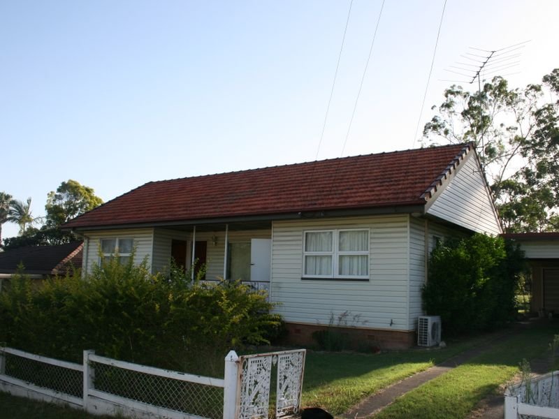 138 PINE MOUNTAIN ROAD, Brassall, Qld 4305 Property Details