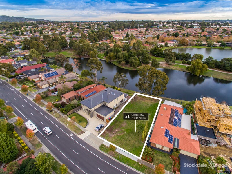 21 Lakeside Boulevard, Rowville, VIC 3178