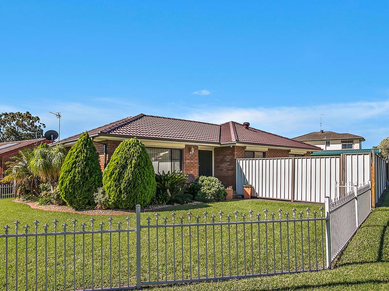 31 Conifer Street, Albion Park Rail, NSW 2527