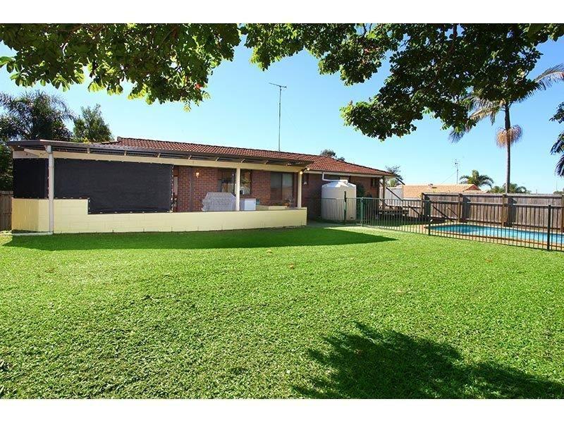 8 Lexington Drive, Worongary, Qld 4213 Property Details