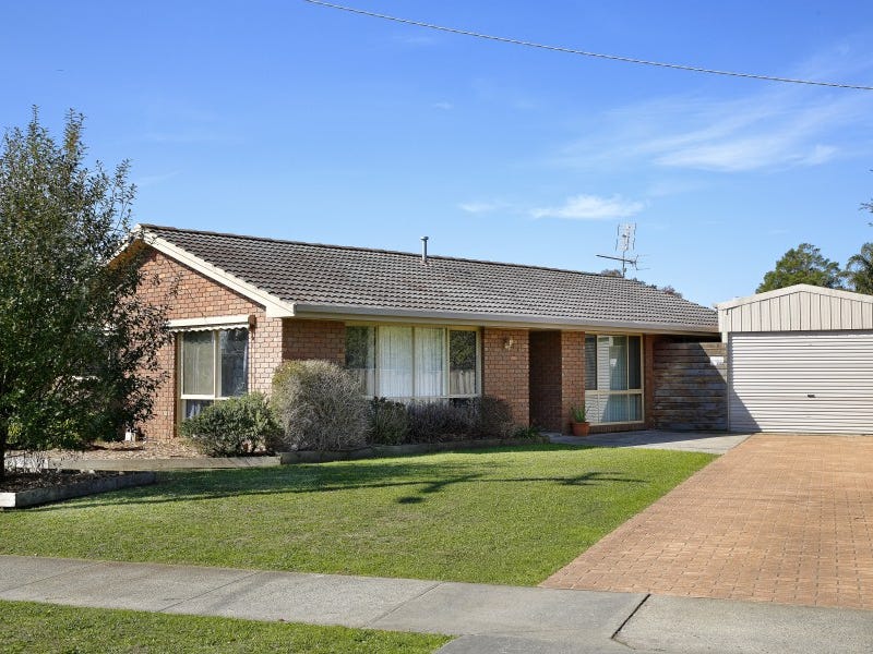 4 Loch Street, Yarragon, Vic 3823 Property Details