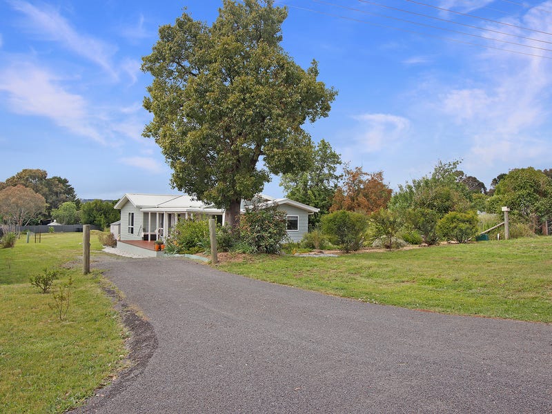 60 Biala Street, Gunning, NSW 2581 Property Details