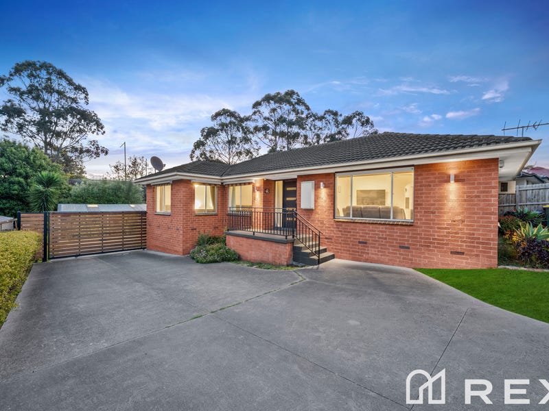 Real Estate & Property for Sale in James Cook Dr, Endeavour Hills, VIC ...