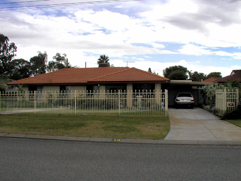 44 Mcnamara Drive, Thornlie, WA 6108