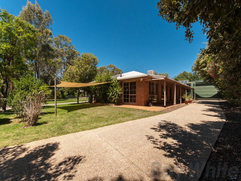 9 Phalaris Lane, Bundalong, Vic 3730 Property Details