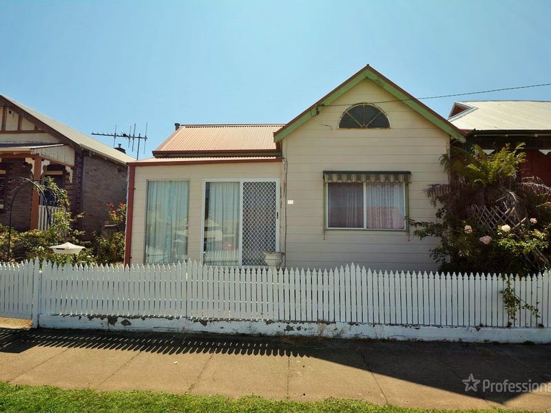 11 Hayley Street, Lithgow, NSW 2790