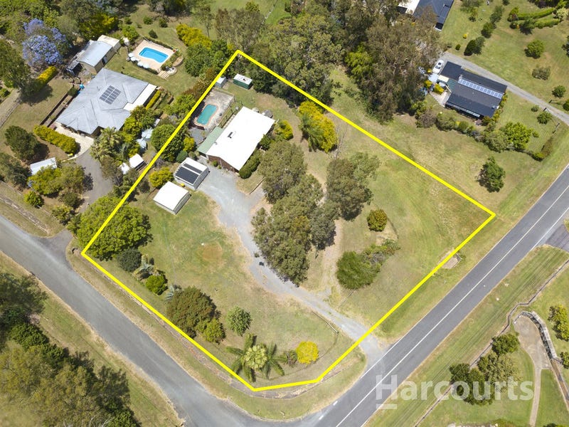 233 Bamboo Drive, Woodhill, Qld 4285 Property Details