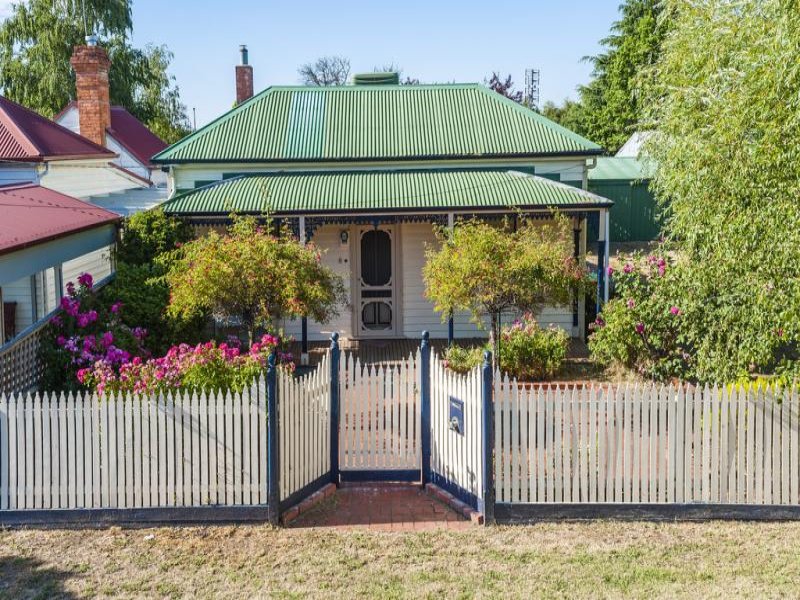 8 Begg Street, Vic 3444 Property Details