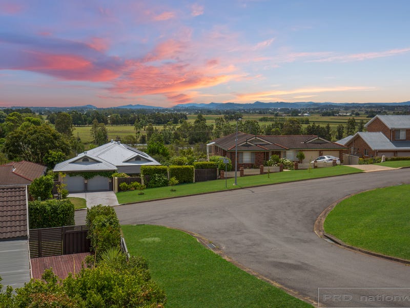 17 Baker Drive, Tenambit, NSW 2323 Property Details