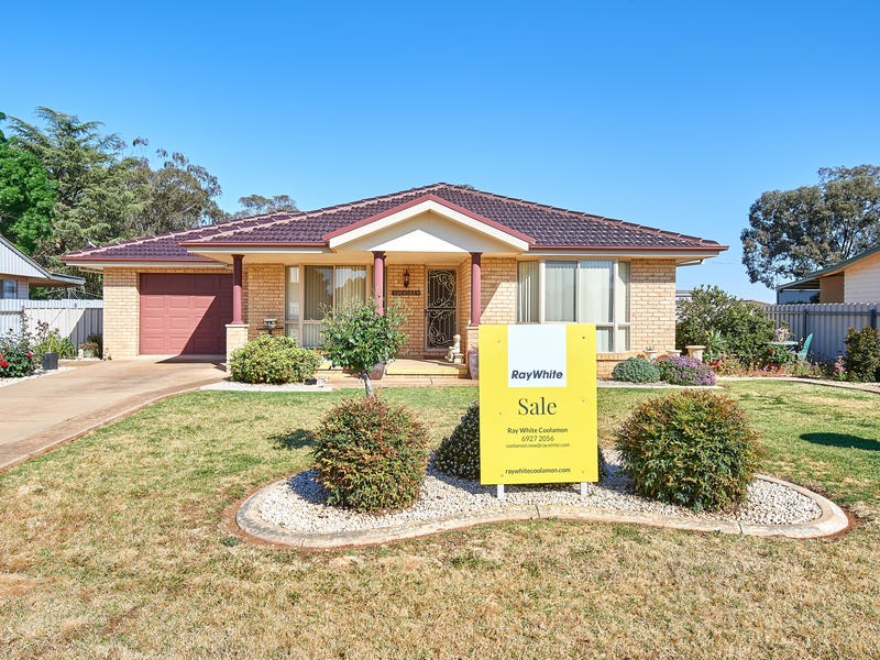 72 Iverach Street, Coolamon, NSW 2701 Property Details