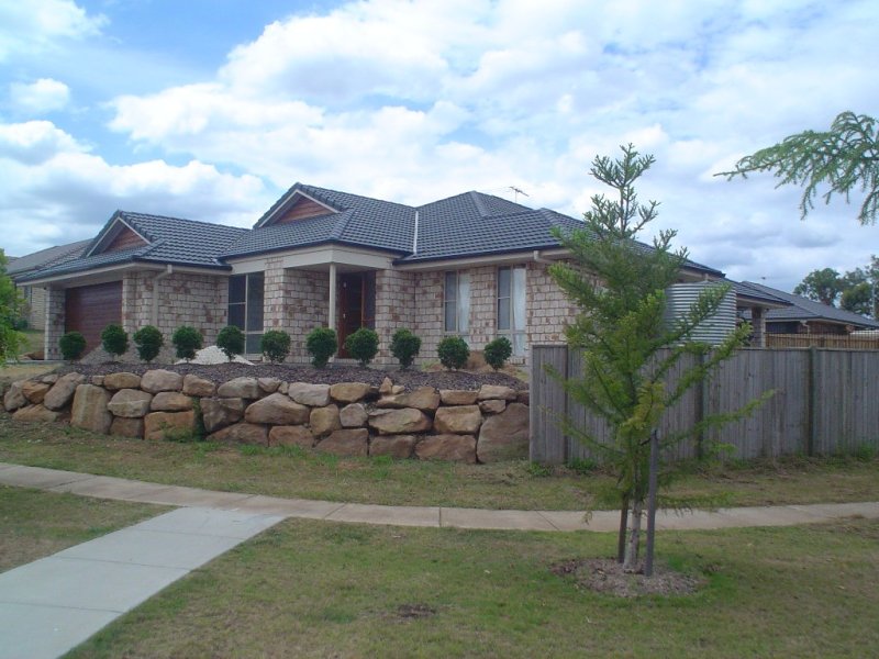 1 Witty Road, Moggill, Qld 4070 Property Details