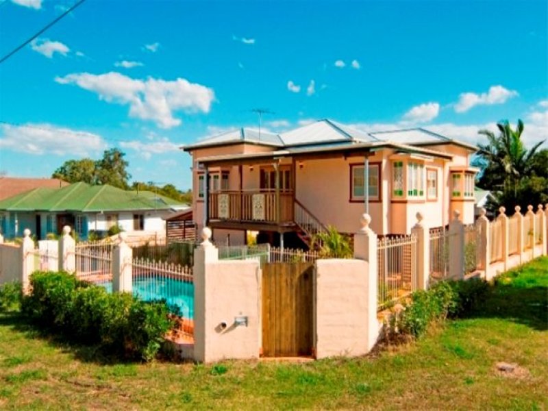 2/17 Doyle Street, Silkstone, Qld 4304 Property Details