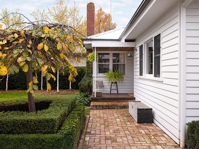 44 Wedge Street, Vic 3444 Property Details