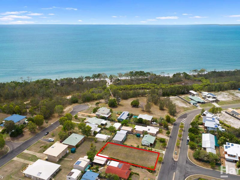 42 Beach Drive, Burrum Heads, QLD 4659
