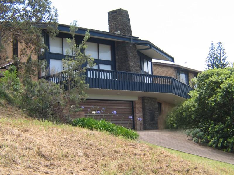14 Beach Road, Mollymook Beach, NSW 2539
