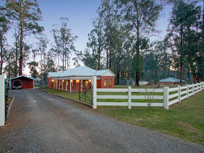 6 Currajong Ave, Kinglake, Vic 3763 Property Details