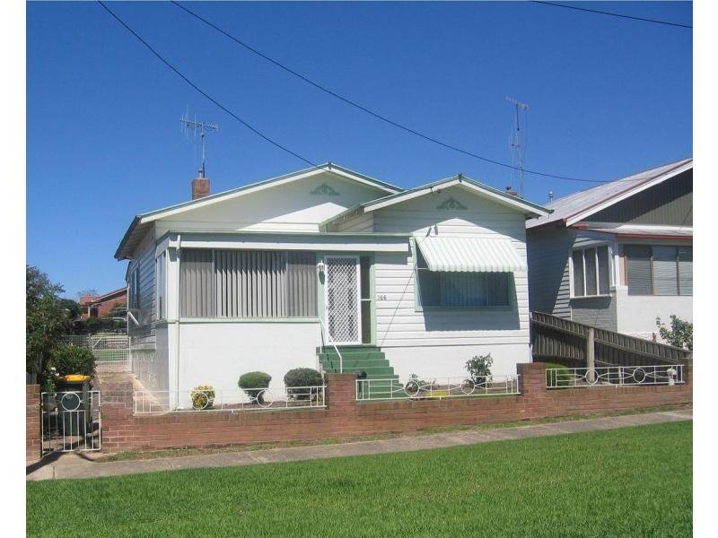 166 Clinton Street Goulburn Nsw 2580 Property Details