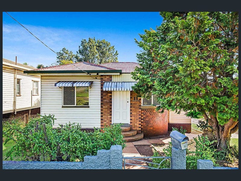 11 Hagan Street, North Toowoomba, QLD 4350