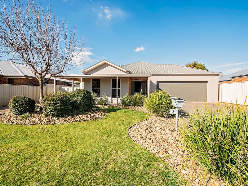 Houses for Sale in 71 Swan Blvd, Moama, NSW 2731