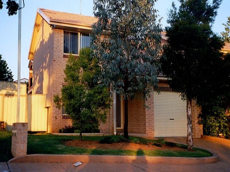 1/51 St, Campbelltown, NSW 2560 Property Details