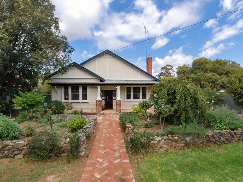 1 Stevenson Street, Murchison, Vic 3610 Property Details